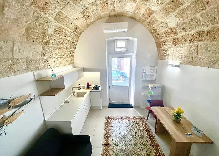 Amare Polignano לינה וארוחת בוקר 4*